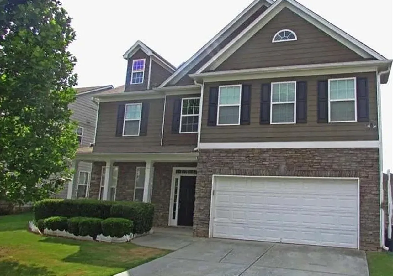5 bed, 3031 sqft, $2,800 — Photo 1
