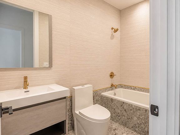 4th image of 51 Ten Eyck St APT 1L