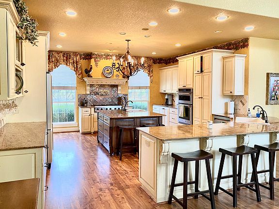 4th image of 334 Riverforest Dr
