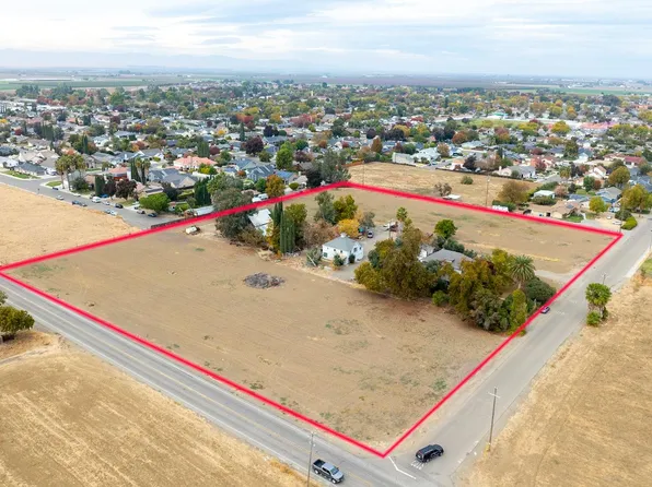 2939 Grove Ave, Gustine, CA 95322