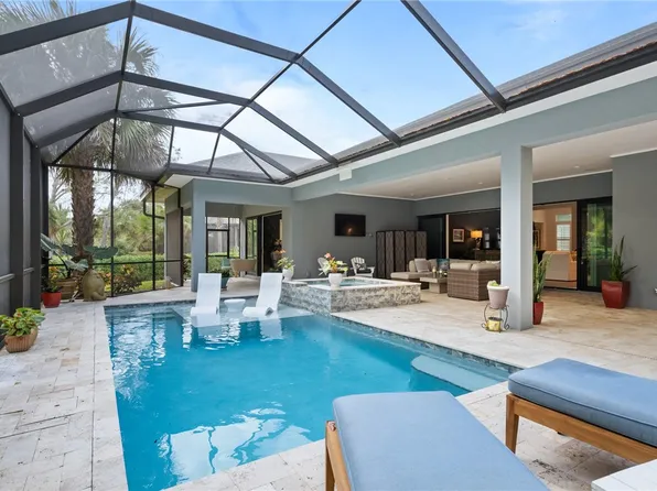 235 Oak Hammock Cir SW, Vero Beach, FL 32962