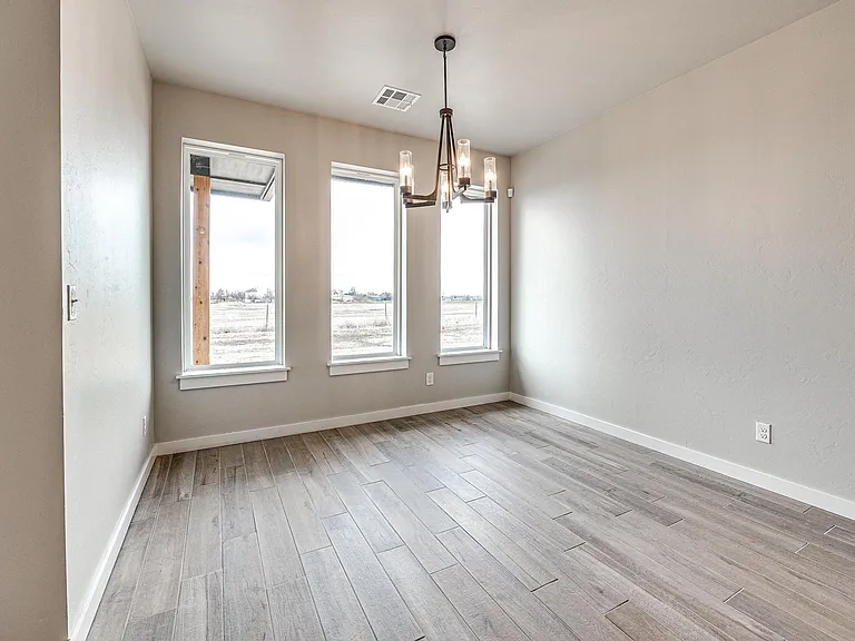 109 Carlow Way — Photo 34