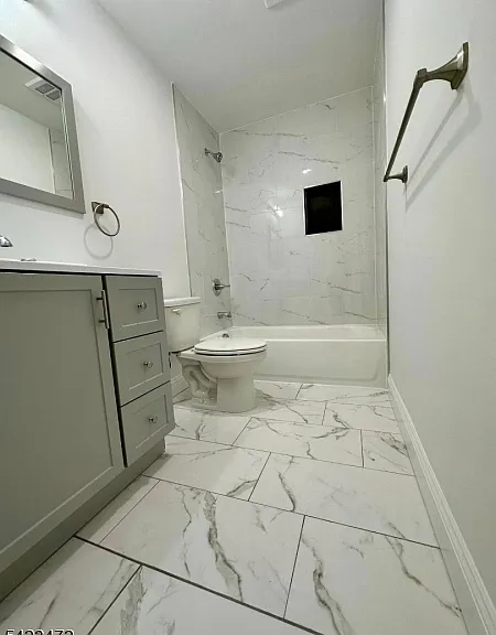 135 Court St — Photo 14