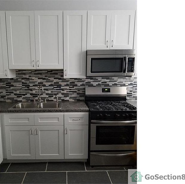 2nd image of 702 E 90th St APT 1