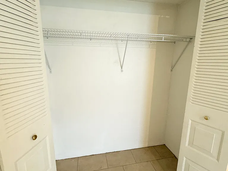 821 NW 13th St #9 — Photo 14