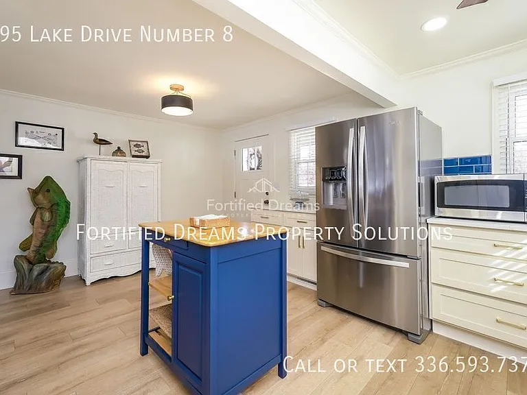395 Lake Dr #8 — Photo 13