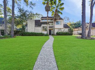 1811 Tucumcari Dr, Houston, TX 77090