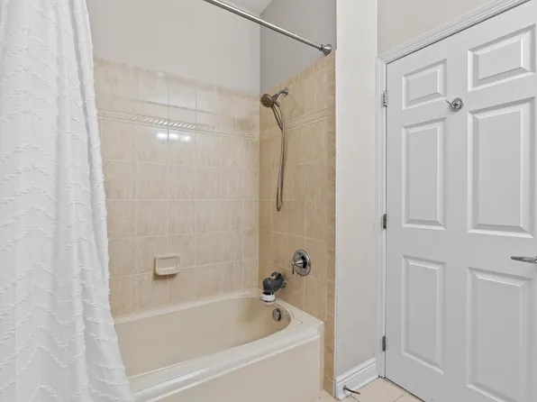 7400 River Road image 17 of 34