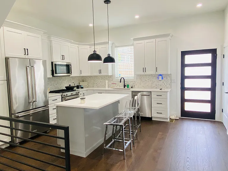 95 E Montana St #3 — Photo 2