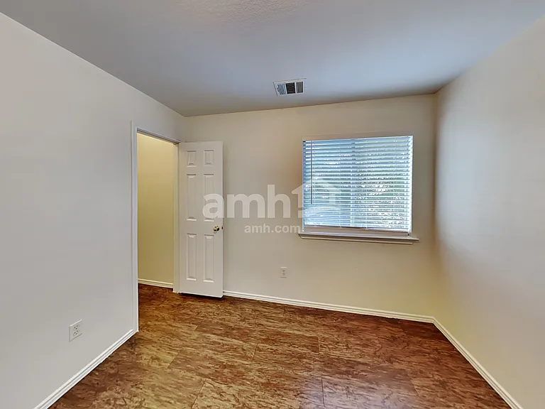 2848 Deerfern Ln — Photo 14