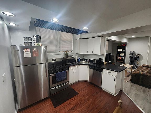 3rd image of 4827 N Wolcott Ave #4829
