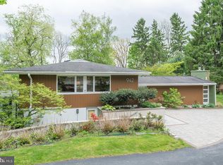 942 Robin Rd, State College, PA 16801