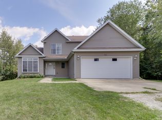 786 Kickapoo Dr, Danvers, IL 61732