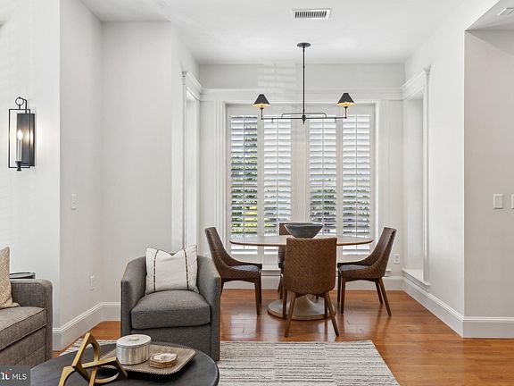 4th image of 1641 R St NW #301