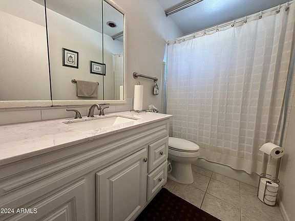 4th image of 4310 E CARMEL Circle