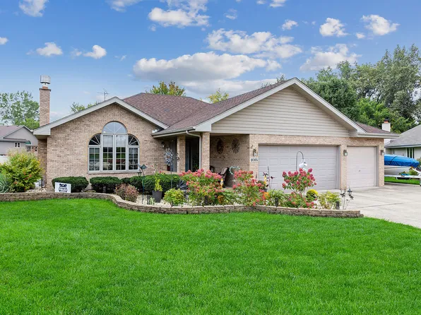 1016 Kylemore Ct, Lockport, IL 60441