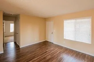Sunny Gate Apartments — Photo 11