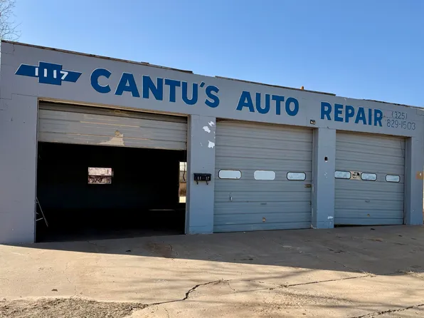 1117 31st St, Lubbock, TX 79411