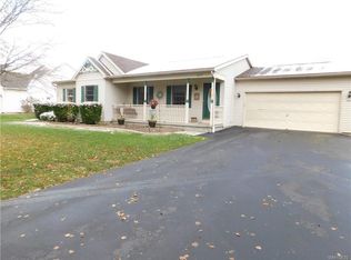 6699 Old Beattie Rd, Lockport, NY 14094