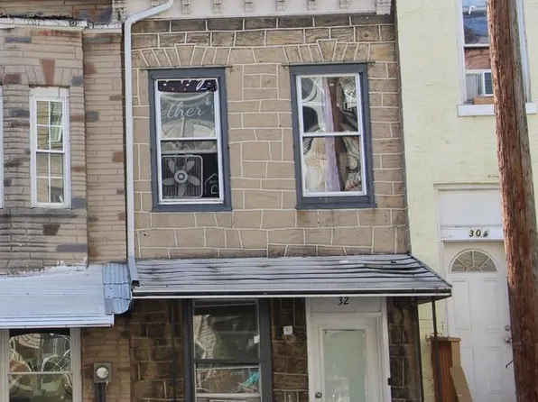 32 S 10th St, Reading, PA 19602
