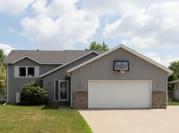 211 Alice Ln, Harwood, ND 58042
