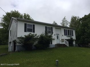 137 Ryan Rd, Blakeslee, PA 18610