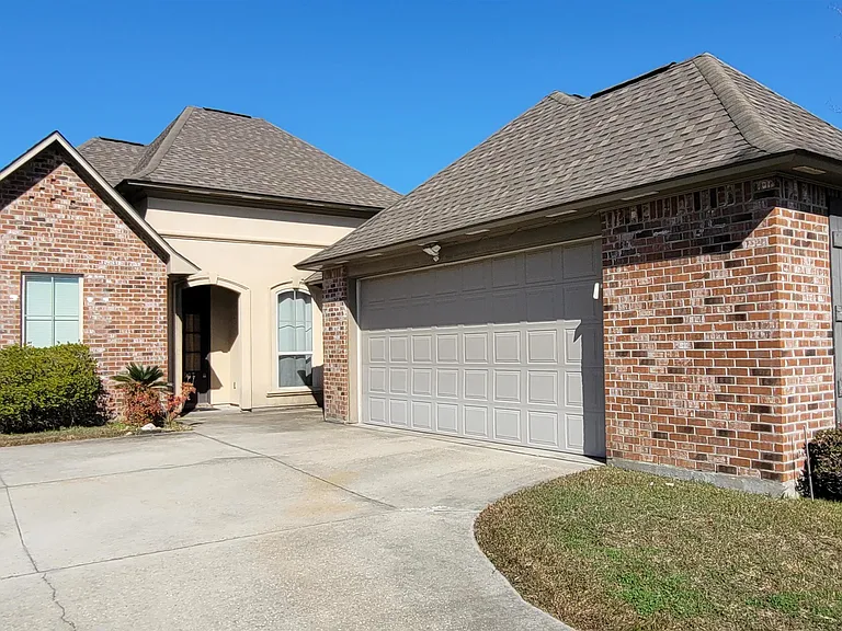 10587 Hill Pointe Ave — Photo 2