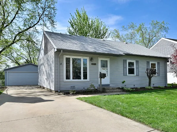 377 E Montana Ave, Glendale Heights, IL 60139