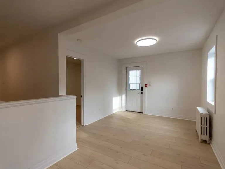 140 Stewart St #2 — Photo 4