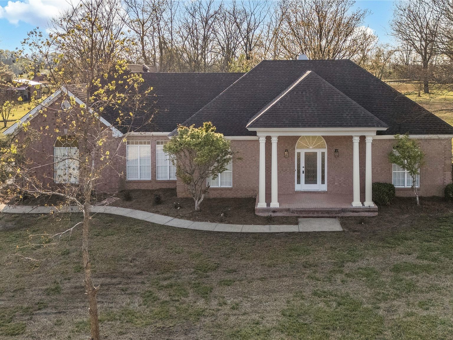 7000 Fairway Dr