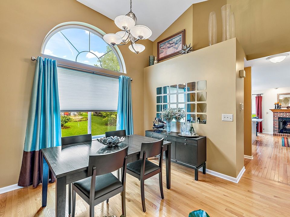 5513 Chancery Way, Lake In The Hills, IL 60156 Zillow