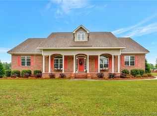 23 River Run Dr, Lumberton, NC 28360