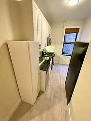 Rented by LRGNY Group, Inc.