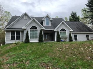 6 Teakwood Knls, Lewiston, ME 04240