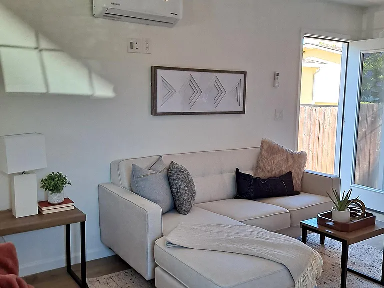 2140 Oakwood Dr #B — Photo 11