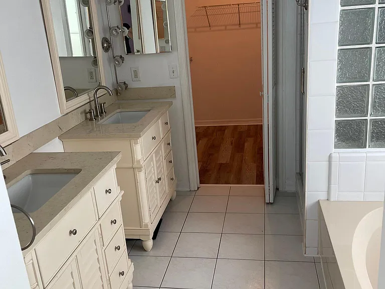 2510 Brimhollow Dr — Photo 7