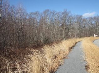 75 Old Farm Rd, Douglas, MA 01516