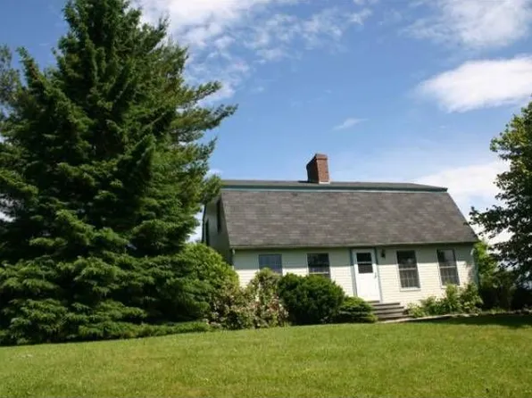 2 Brookside Dr, Middlebury, VT 05753