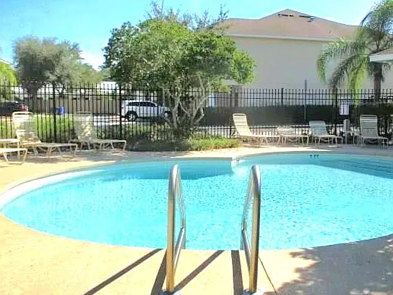 1112 Andrew Aviles Cir — Photo 8