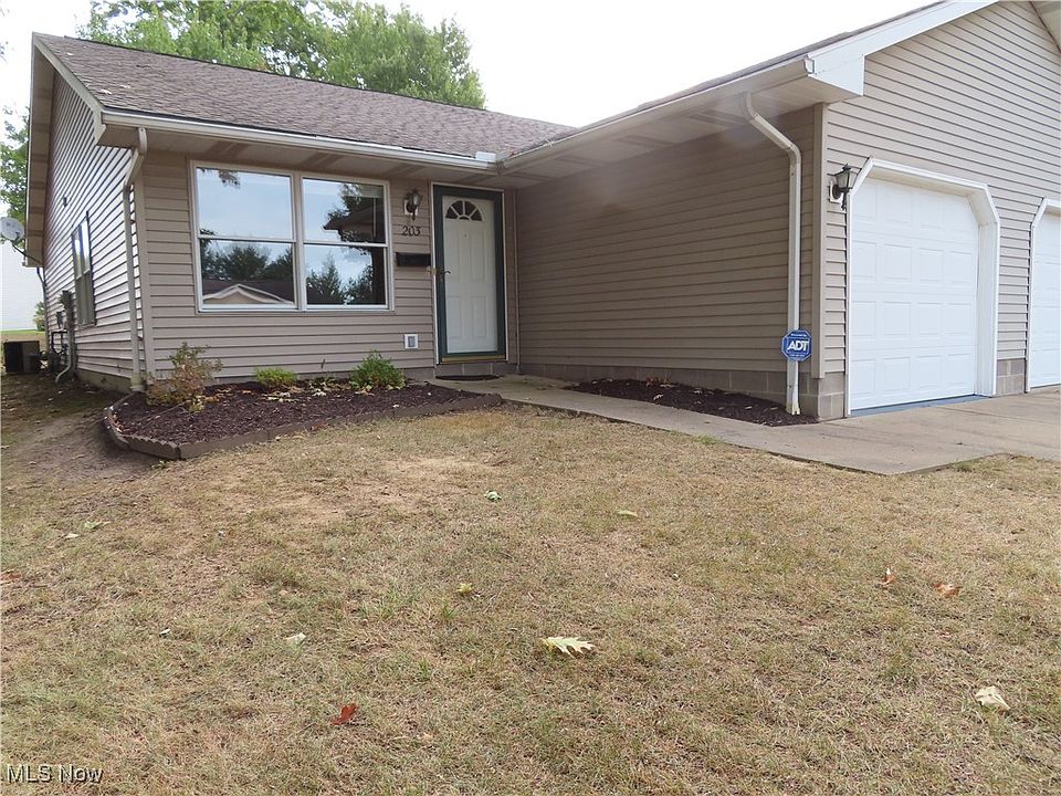 1st image of 203 W Heatherwood Dr