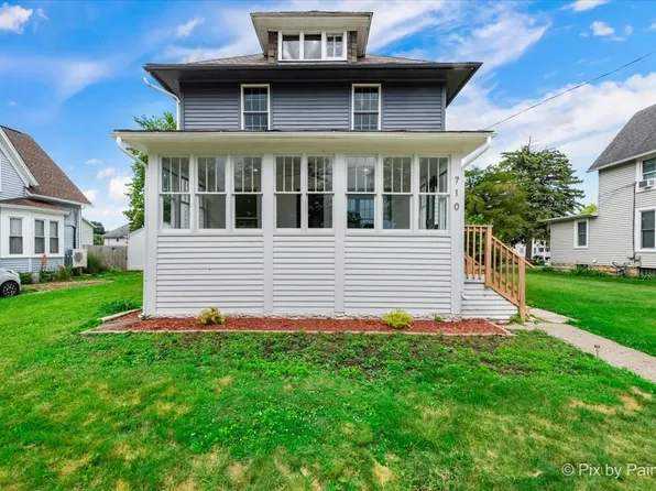 710 N 6th St, Sandwich, IL 60115