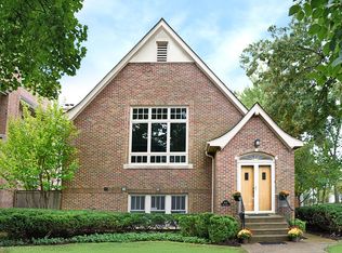 860 Oak St, Winnetka, IL 60093