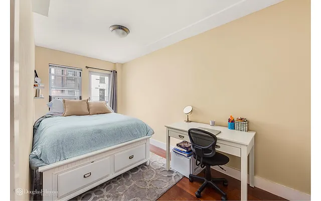 Rented by Douglas Elliman | media 6