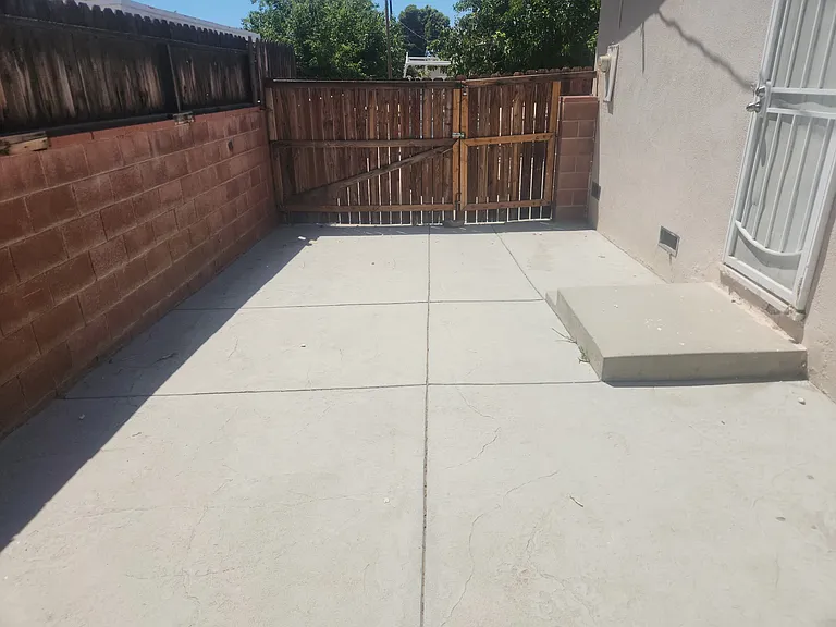 44246 Foxton Ave — Photo 9