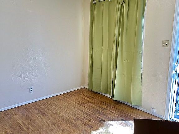 3rd image of 425 Mesilla St SE APT B