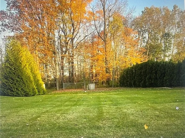 Kimball Dr, Madison, OH 44057