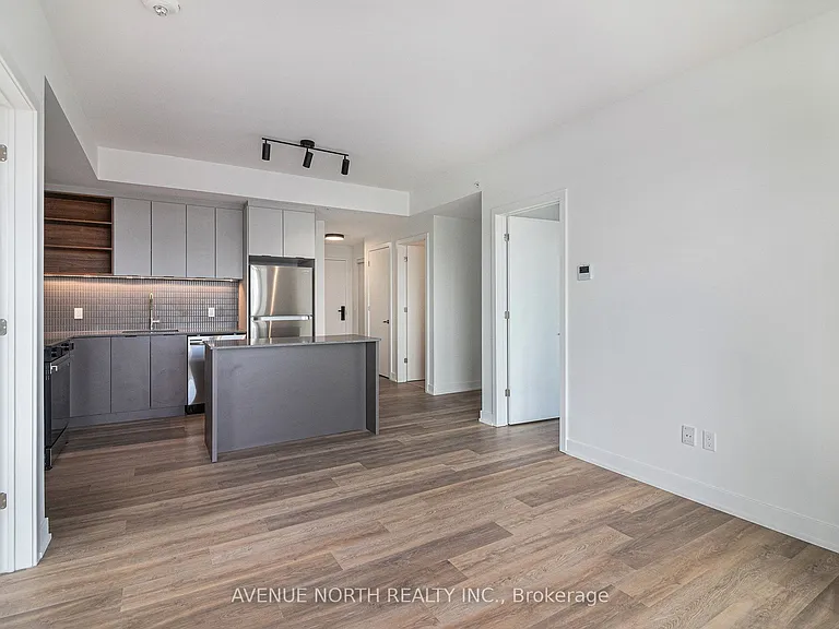 280 Montgomery St #1703 — Photo 15