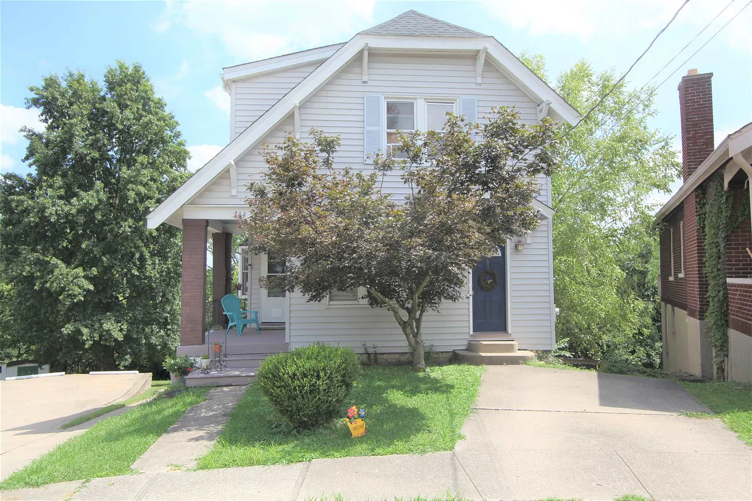 144 Harvard Pl photo 1