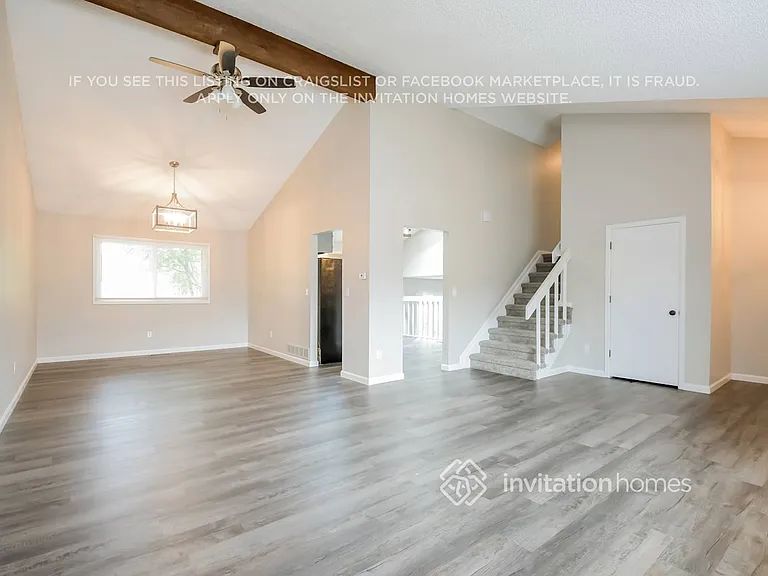 18233 E Berry Dr — Photo 4