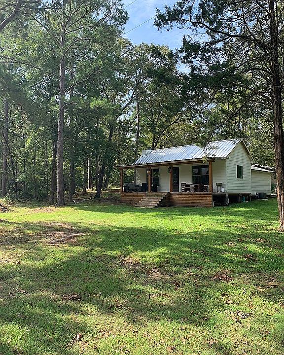 1st image of 298 Shorewood Dr